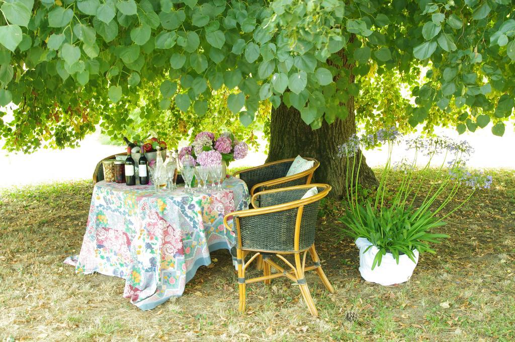 Domaine Mongiron Hotel Nérigean Eksteriør billede